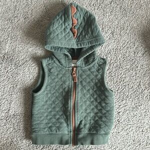 Quilted vest with dinosaur hoodie